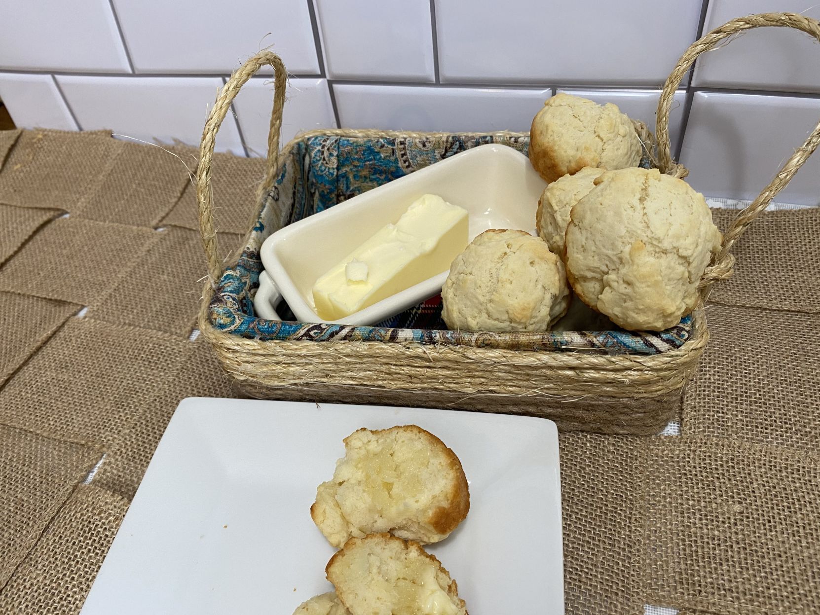 Super easy dinner rolls